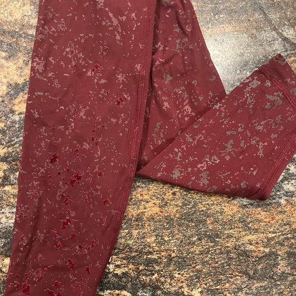 Lululemon speed wunder leggings 28” *speckled shine (garnet) size 4 - Picture 5 of 5